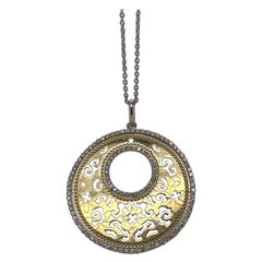 Halskette mit Kreis-Anhänger aus 14 Karat Gelb- und Weißgold mit offenem Diamanten