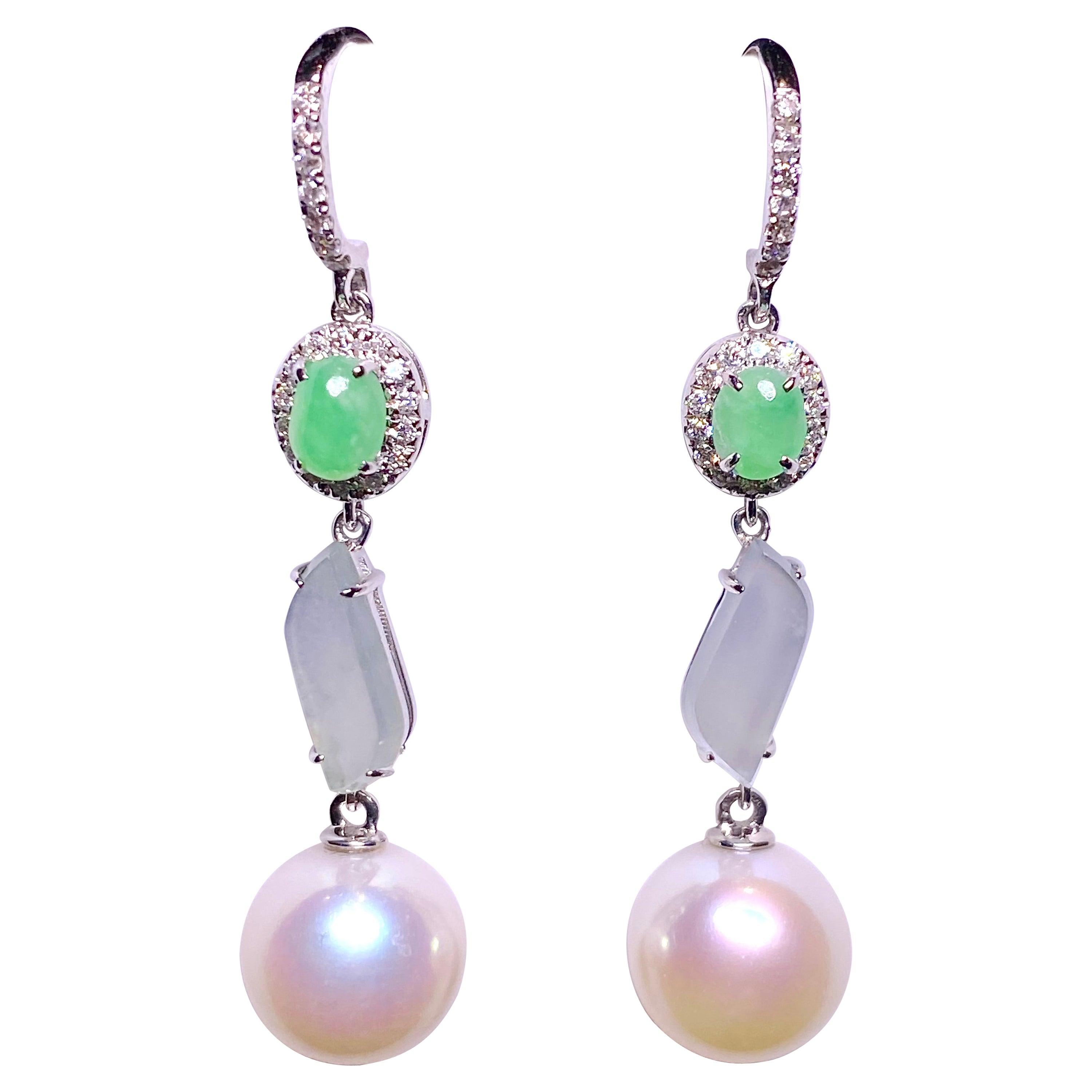 Boucles d'oreilles en or 18 carats avec perle Akoya, jadéite verte et blanche de type A et diamants