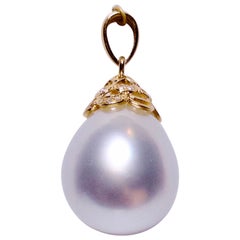 Pear Shape White South Sea Pearl and Diamond Pendant in 18k Yellow Gold