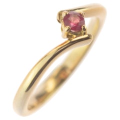 Intini Jewels Natural Ruby 18 Karat Yellow Gold Contrarie Modern Red Stone Ring