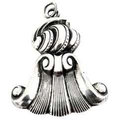 Used Wallace Sterling Silver Romance of the Sea Shell Tassel Pendant