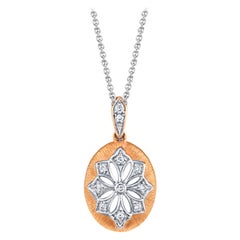Ciondolo con pavé di diamanti in oro rosa e bianco e catena in oro bianco da 18 pollici