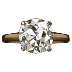 1.80 Carat Old Cut Diamond 18 Carats Yellow Gold Ring