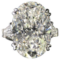 I Flawless GIA Certified 3.20 Carat Oval Diamond Pave Ring