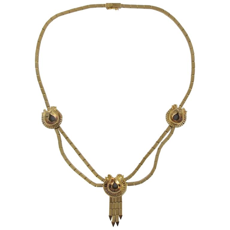 Chunky gold necklace This is a extra long gold tone chunky linked necklace. It has a large lobster claw clasp and measures ” long. Like new condition. • I will be happy to combine shipping whenever possible, within 5 Starfish Sea Shell Necklace Faux Pearl Gold Chunky Statement Bib Seashell Flower. $ Buy It .