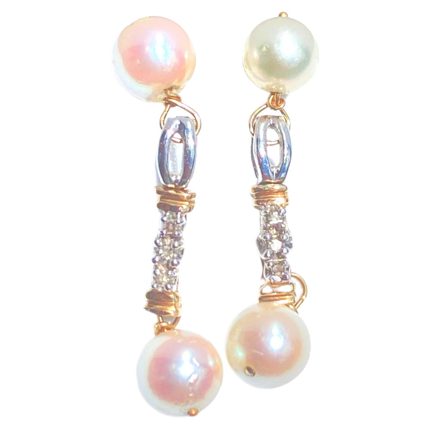 Boucles d'oreilles en goutte en or blanc/jaune 14 carats avec perles des mers du Sud et diamants taille ronde en vente
