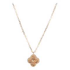 Van Cleef & Arpels Collier à pendentif "Alhambra" en or rose 18K