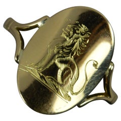 Antique 18 Carat Yellow Gold Sitting Lion Engraved Signet Ring