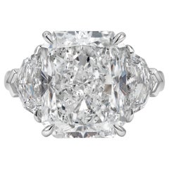 Bague de fiançailles à trois pierres en diamant de taille radiante de 9::02 carats certifiée par le GIA