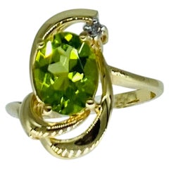 Retro 2.02 Carat Peridot & Diamond Leaf Fashion Ring 14k Gold