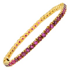 Van Cleef & Arpels 7.50 Carats Ruby 18 Karat Gold Line Bracelet 1970's Vintage