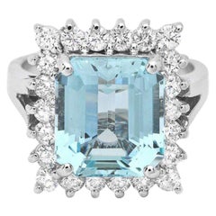 4.90 Carats Natural Aquamarine and Diamond 14K Solid White Gold Ring