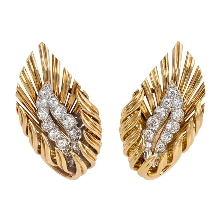 Boucheron, Paris 1950s Gold and Diamond Flame Earrings