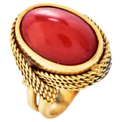 Vintage Red Coral 18K Gold Oval Cocktail Ring