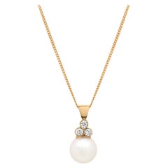 Cultured Pearl and Diamond 18 Carat Yellow Gold Pendant and Chain Necklace 