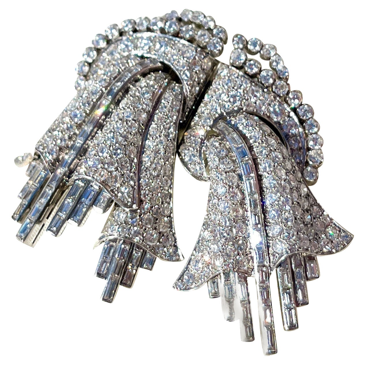 Art Deco Floral Diamonds Platinum 15 Carats European Double Clip or Brooch For Sale