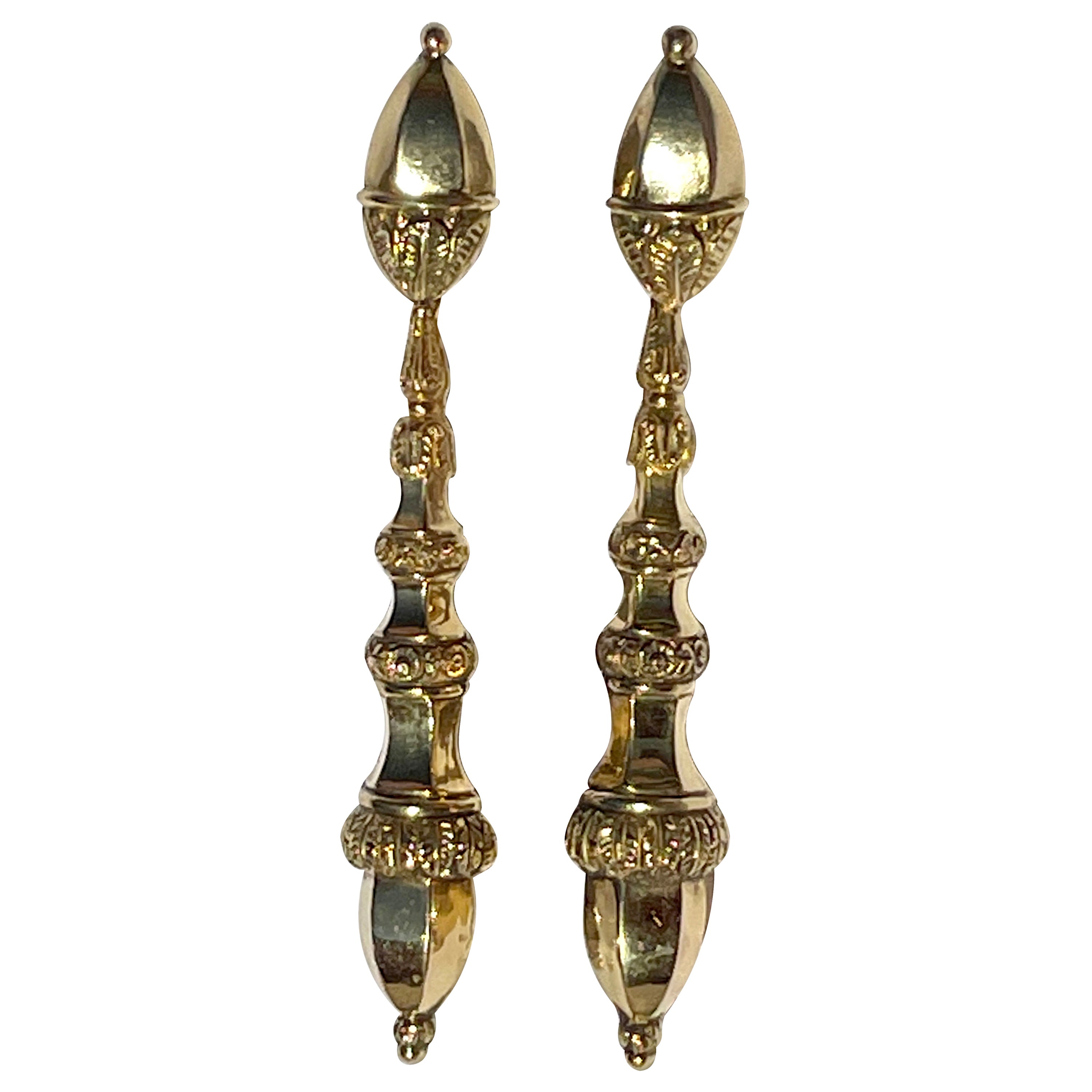  Victorian Yellow Gold 1800s Portuguese Chiseled Acorn Earrings For Sale