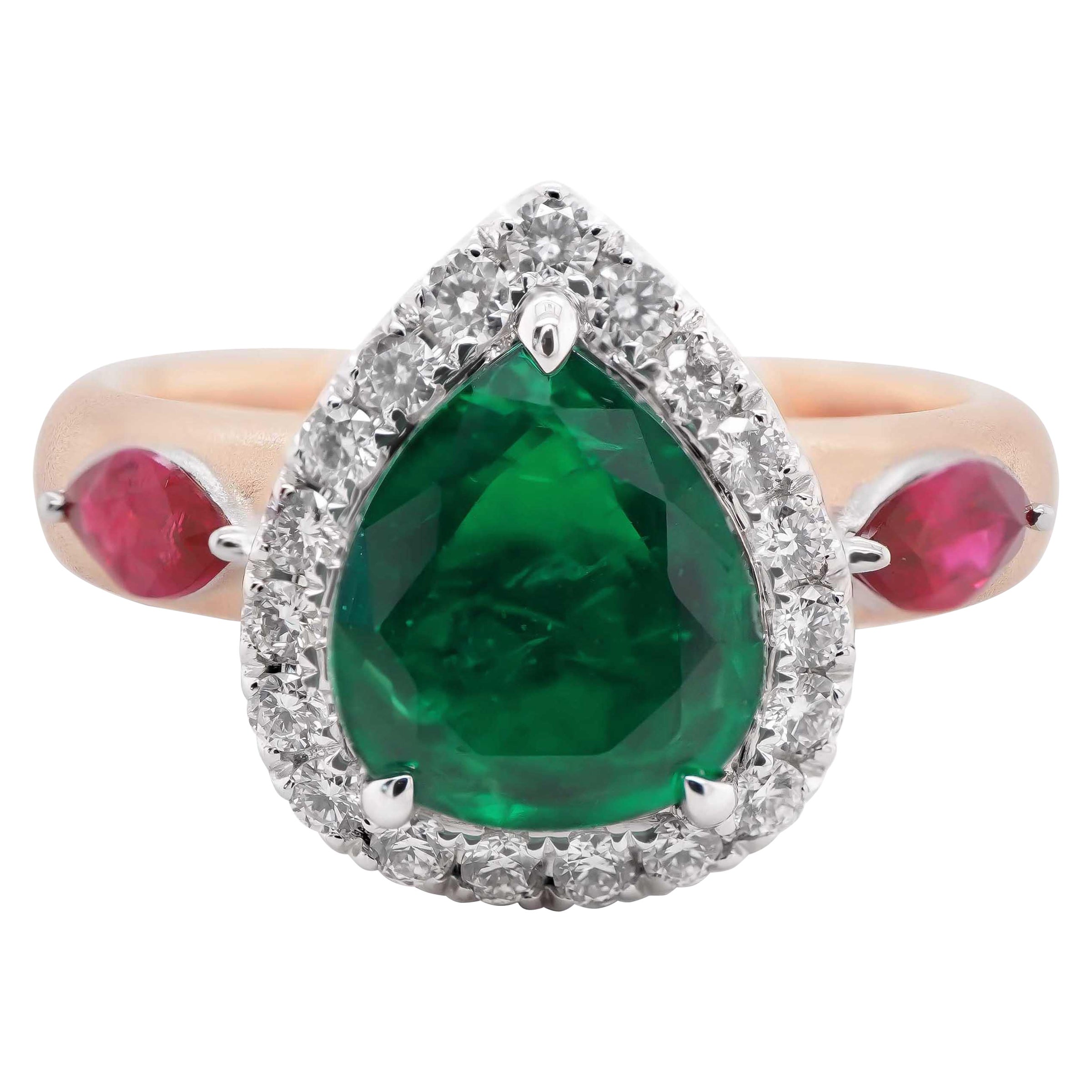 1.05 Carat Vivid Green Emerald Flanked by Ruby Marquise Matt Finish 18K Gold For Sale