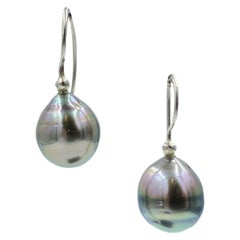 Sterling Silver Pearlescent Baroque Tahitian Pearl Drop Earring