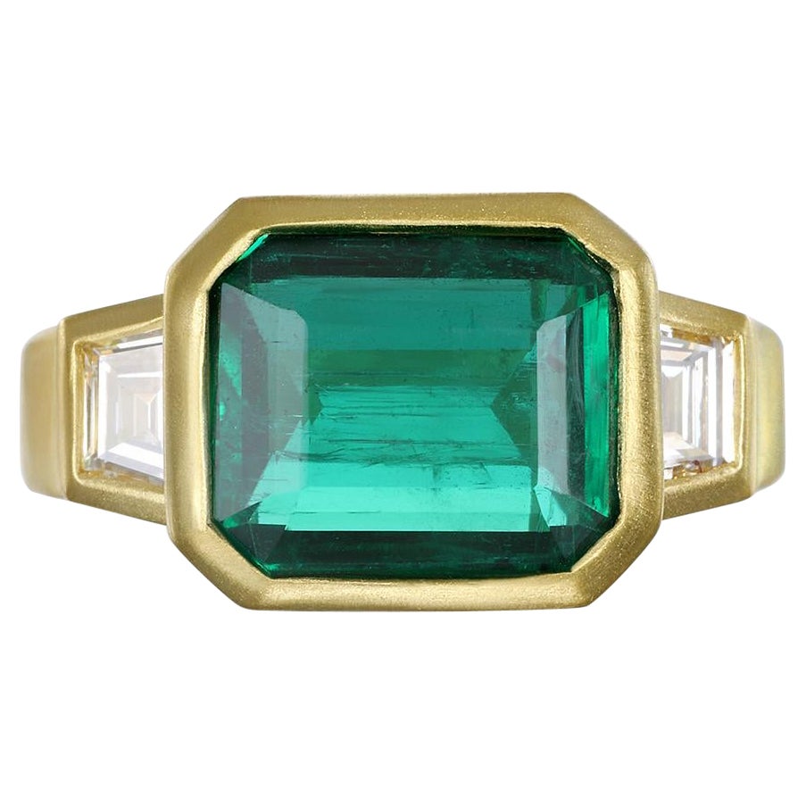 Faye Kim 18 Karat Gold Emerald Ring with Trapezoid Diamonds