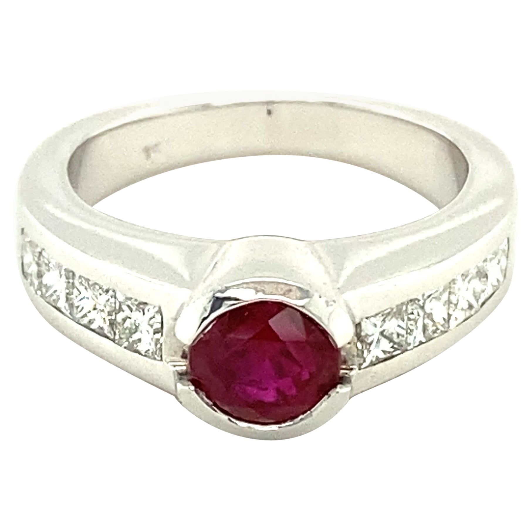 Ruby and Princess-Cut Diamond Ring in 18 Karat White Gold For Sale