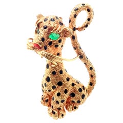 Retro Van Cleef & Arpels Emerald Enamel Yellow Gold Leopard Brooch