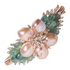 Russian Emerald Tumbles and Onion Pearl Tumbles Diamond Bracelet