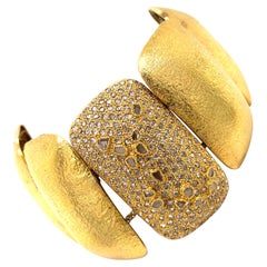 Coomi Yellow Gold Large Link Diamond Bracelet