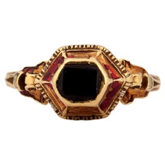 Antique Renaissance Gemstone Ring with Garnet and Enamel