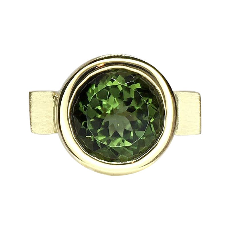 Green Tourmaline Round Bezel Ring For Sale