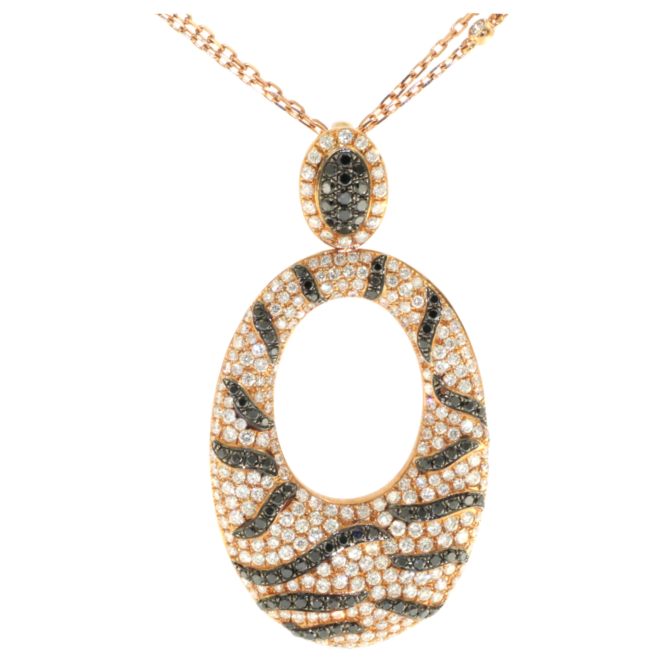 3.83 T.C.W White and Black Diamonds Pendant with Chain in 18 Karat Rose Gold For Sale
