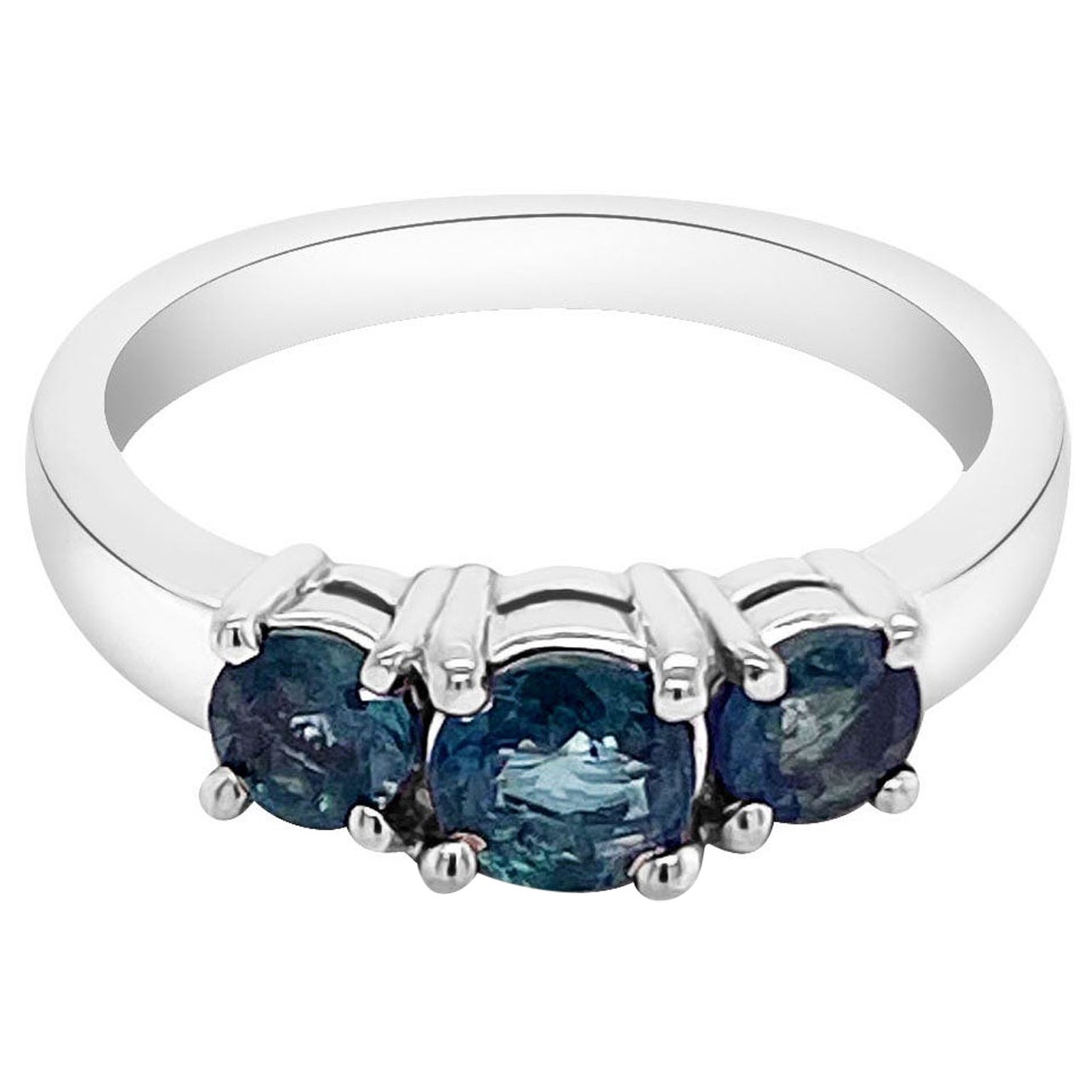 1.30ct Natural Alexandrite 14k White Gold Ring For Sale