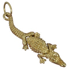 Very Cool Articulated 9 Carat Yellow Gold Crocodile Alligator Pendant
