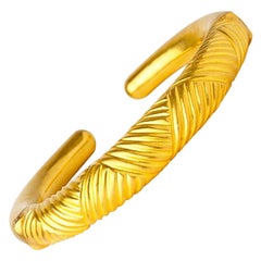 Antique 22 K Gold Hammered Tapered form Greek Inspired Crab Bracelet
