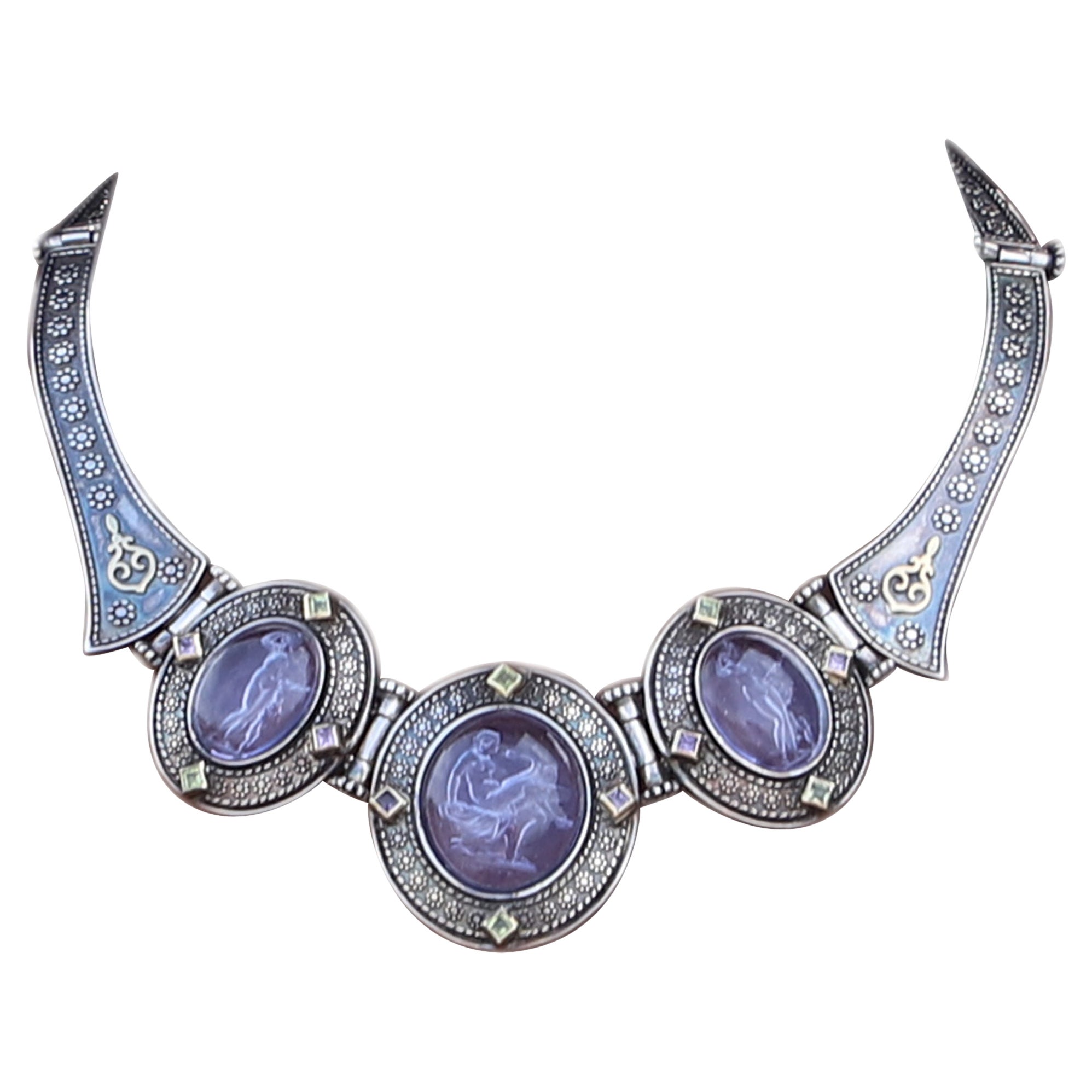 Cameo of Greek Zeus Leda Swan Gods in Italian Murano Glass Purple Necklace For Sale