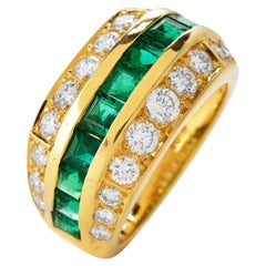 Tiffany & Co 1980's Diamond Emerald 18K Gold Ring