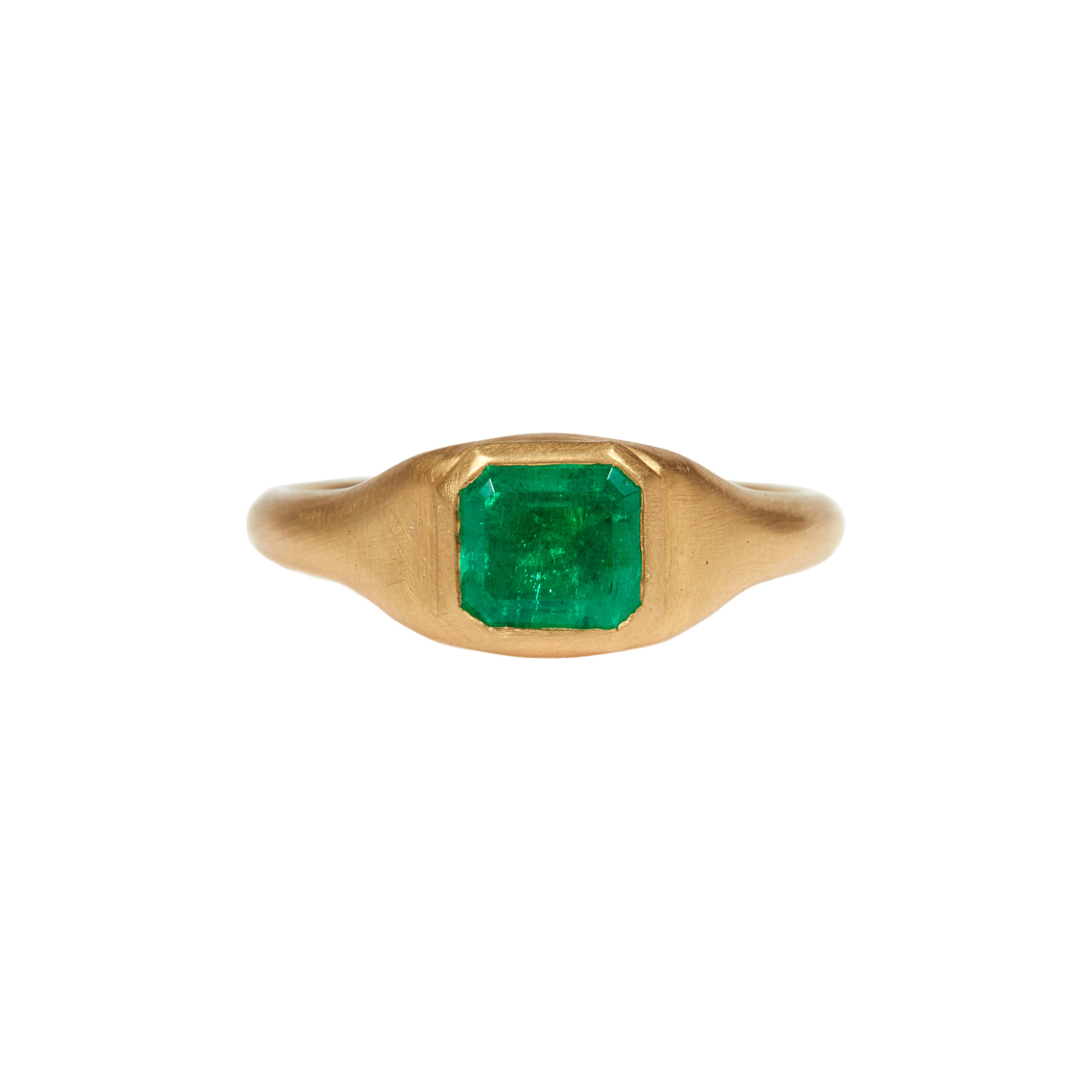 Darius Jewels Single Emerald Ring For Sale
