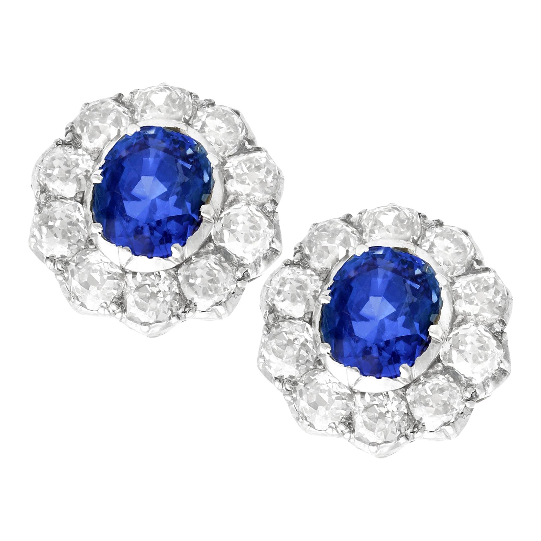 2.10Ct Basaltic Sapphire and 3.30Ct Diamond Yellow Gold Cluster Earrings For Sale