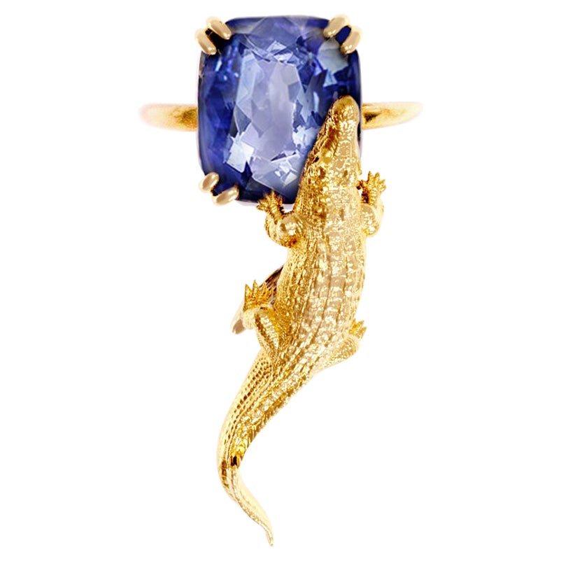 18 Karat Yellow Gold Contemporary Ring with 6.96 Cts Ceylon Vivid Blue Sapphire For Sale