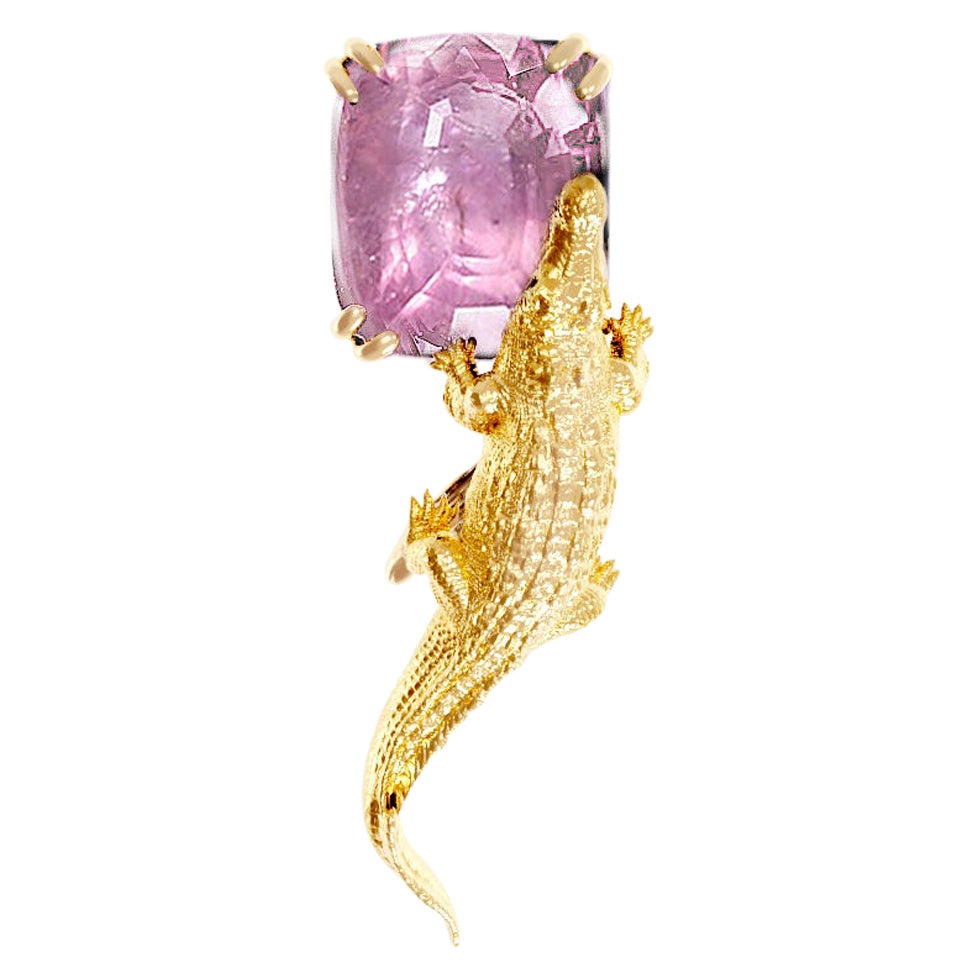 Eighteen Karat Yellow Gold Brooch with AIG Certified Padparadscha Pink Sapphire For Sale