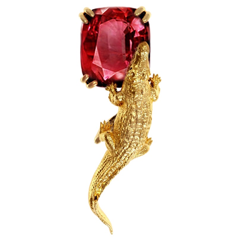 Yellow Gold Artist Brooch with Six Carats Perfect Malaia Garnet