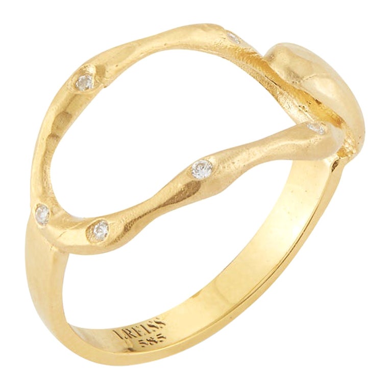 For Sale:  Hand-Crafted Yellow Gold Open Oval-Shaped Hammered Ring