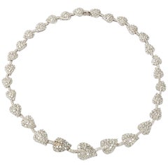 Collier floral en or blanc 18 carats avec diamants