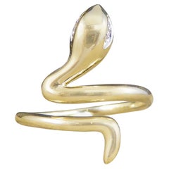Zeitgenössischer, neuer Diamantbesetzter Schlangenring mit Ösen aus 9 Karat Gelbgold