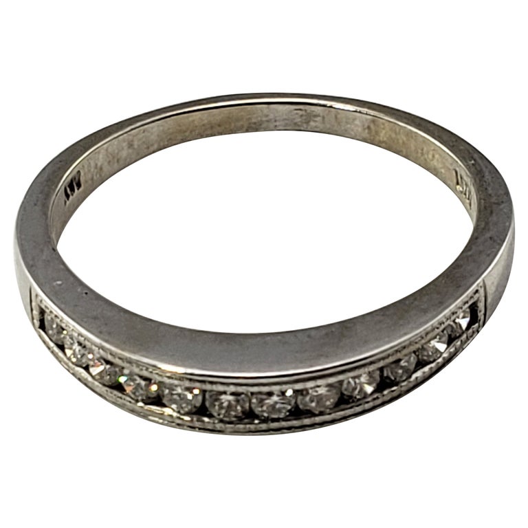 14 Karat White Gold Diamond Wedding Band Ring For Sale at 1stDibs