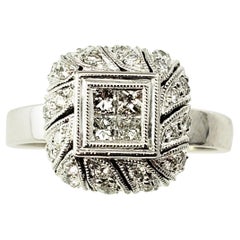 18 Karat White Gold and Diamond Ring