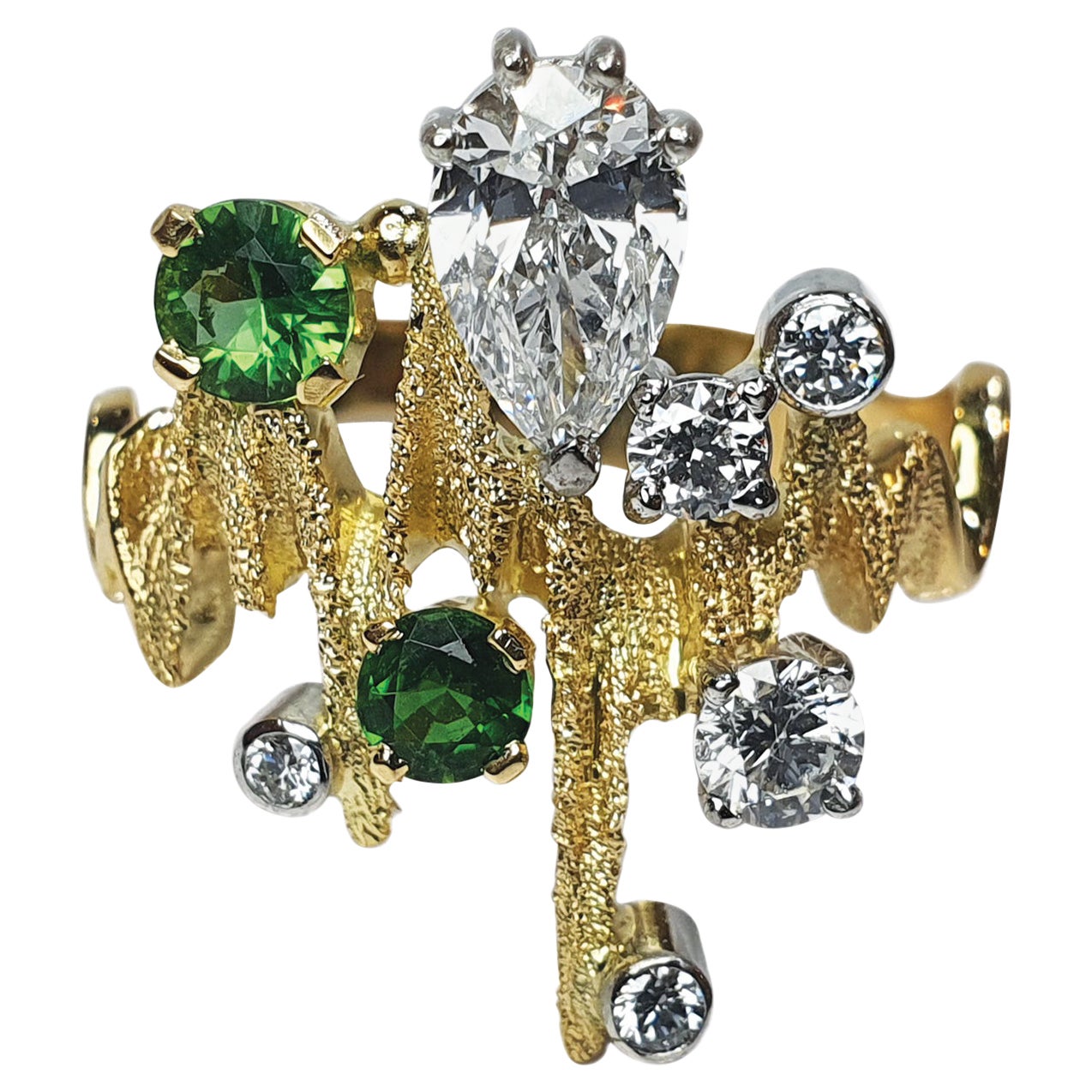 Bague artisanale « ZigZag » en or 18 carats, diamants et tourmaline chromée Paul Amey
