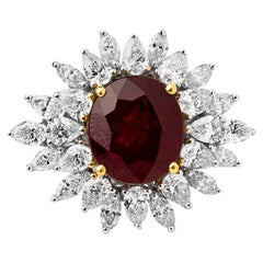 6 Carats Natural Ruby Solitaire Ring Surrounded with 2.97 Carats D to F Diamonds