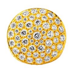 Handgefertigter runder Ring aus 24 Karat Gold mit hochwertigen Diamanten verziert