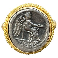 Ancient Rome 1st Century BC Victory Quinarius Coin 18K Gold Ring